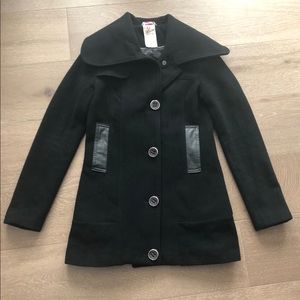Groggy Brand Like new Black wool winter coat